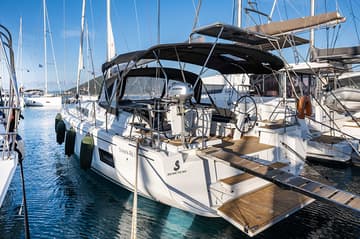 Sailboat Esperanza available for yacht charter in Greece | Yacht4Less