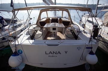 Sailboat Lana V charter rental in Croatia | Yacht4Less
