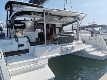 Catamaran Top Light available for yacht charter in Croatia | Yacht4Less