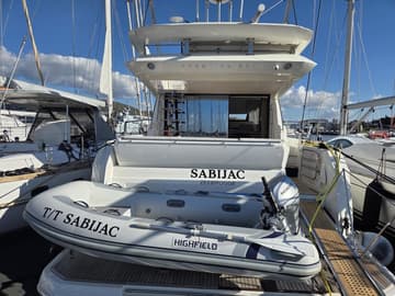 Motorboat Sabijac available for yacht charter in Croatia | Yacht4Less
