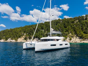 Catamaran Champagne Please available for yacht charter in Croatia | Yacht4Less