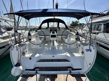 Sailboat Topaz charter rental in Croatia | Yacht4Less