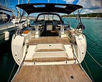 Sailboat Lavsa charter rental in Croatia | Yacht4Less