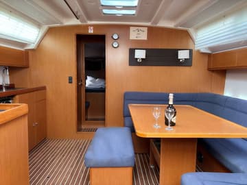 Sailboat Dia available for yacht charter in Croatia | Yacht4Less