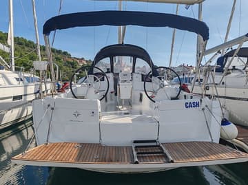 Sailboat Cash charter rental in Croatia | Yacht4Less
