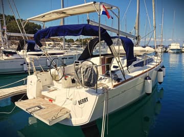 Best Price for a Sailboat Berry rental in Croatia | Yacht4Less