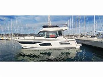 Motorboat Morska Vila charter rental in Croatia | Yacht4Less