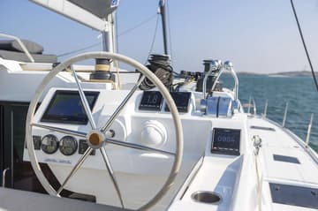Best Price for a Catamaran Second Wind rental in Belize | Yacht4Less