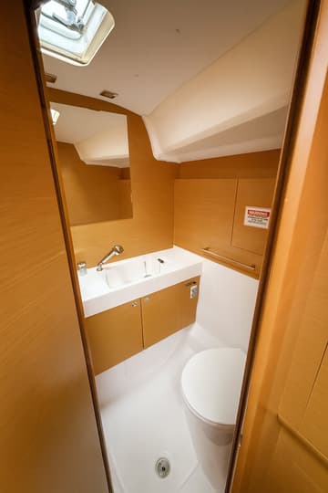 Best Price for a Sailboat Santa Ponsa rental in Spain | Yacht4Less