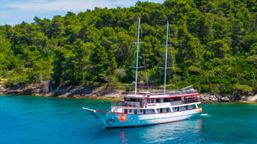 Best Price for a Motorboat Carpe Diem rental in Croatia | Yacht4Less