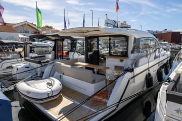 Motorboat Min Maity charter rental in Croatia | Yacht4Less