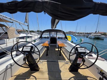 Sailboat Luna Nera charter rental in Croatia | Yacht4Less