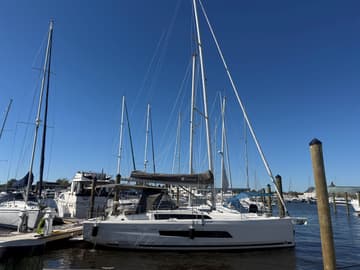 Sailboat Grace charter rental in USA | Yacht4Less