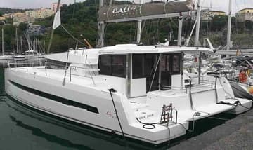 Catamaran Siga Siga charter rental in Italy | Yacht4Less