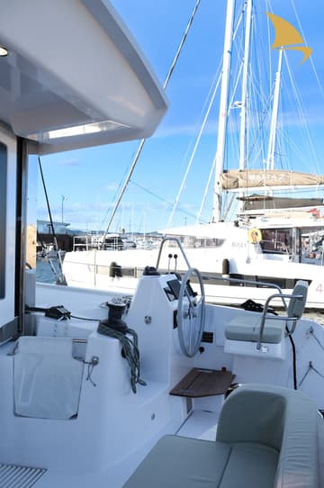 Catamaran Asclepios available for yacht charter in France | Yacht4Less