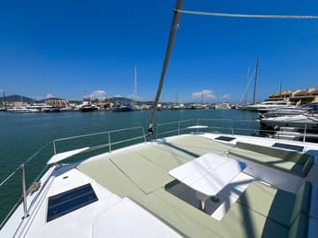 Catamaran Ten available for yacht charter in France | Yacht4Less