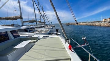 Best Price for a Catamaran Obiwan rental in France | Yacht4Less