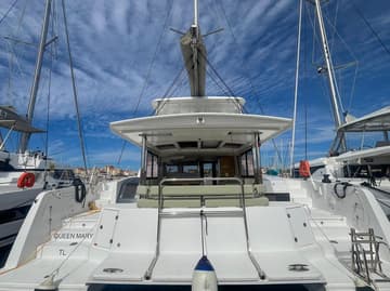 Catamaran Queen Mary charter rental in France | Yacht4Less