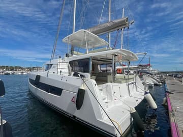 Best Price for a Catamaran Queen Mary rental in France | Yacht4Less
