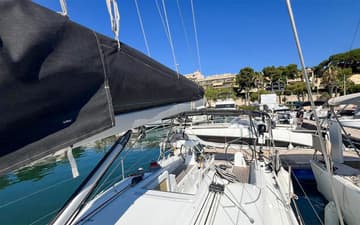 Sailboat Jeep available for yacht charter in France | Yacht4Less