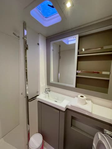 Best Price for a Catamaran Heidsieck rental in Italy | Yacht4Less