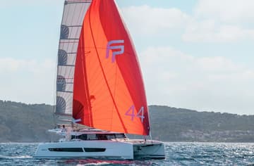 Catamaran DIVER DOG charter rental in Bahamas | Yacht4Less
