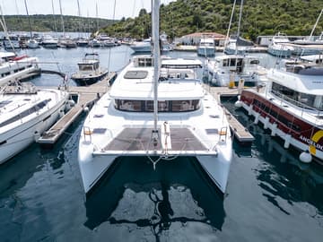 Best Price for a Catamaran Ocean Star rental in Croatia | Yacht4Less
