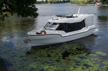 Motorboat 14 available for yacht charter in Italy | Yacht4Less
