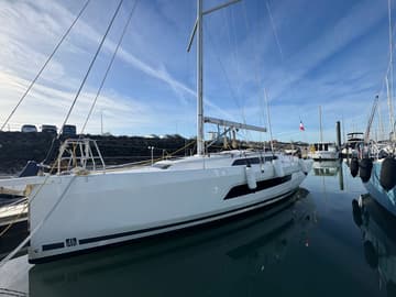 Best Price for a Sailboat Skiona rental in France | Yacht4Less