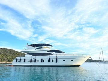 Luxury Yacht Premier Cru charter rental in Croatia | Yacht4Less