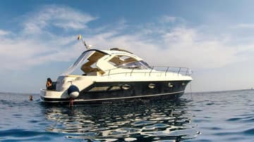 Motorboat Giovi II charter rental in Italy | Yacht4Less