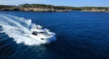 Motorboat Anna Rosa available for yacht charter in Croatia | Yacht4Less