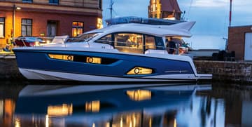 Motorboat Blue Lagoon available for yacht charter in Croatia | Yacht4Less