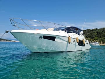 Motorboat Hakuna Matata charter rental in Croatia | Yacht4Less