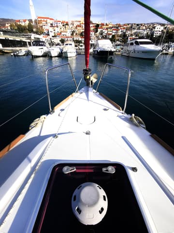 Sailboat Paola available for yacht charter in Croatia | Yacht4Less