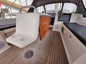 Sailboat Ritmico available for yacht charter in Greece | Yacht4Less