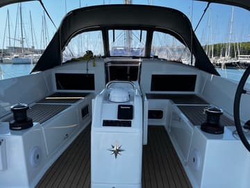 Sailboat Leona available for yacht charter in Croatia | Yacht4Less