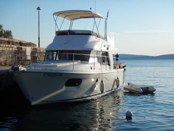 Best Price for a Motorboat Kayci rental in Croatia | Yacht4Less
