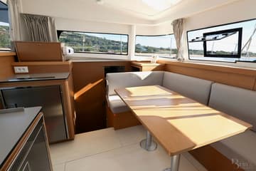Catamaran Everdream available for yacht charter in France | Yacht4Less