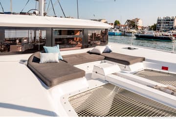 Best Price for a Catamaran Theloulisa rental in France | Yacht4Less