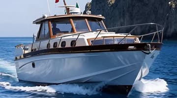 Motorboat Micus charter rental in Italy | Yacht4Less
