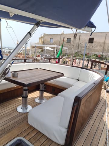 Sailboat Oasis available for yacht charter in Italy | Yacht4Less