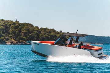 Motorboat Lav charter rental in Croatia | Yacht4Less