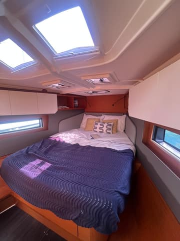Best Price for a Sailboat Zephyr rental in France | Yacht4Less
