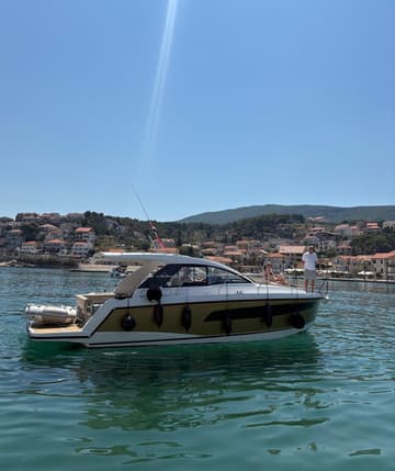 Best Price for a Motorboat Felicita rental in Croatia | Yacht4Less