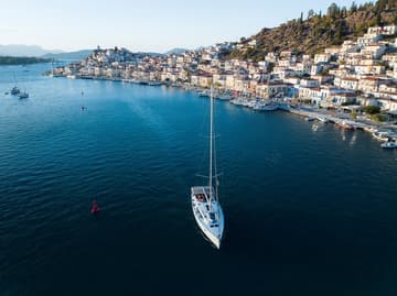 Sailboat Sea Wonder II charter rental in Greece | Yacht4Less