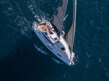 Sailboat NN1 charter rental in BVI | Yacht4Less