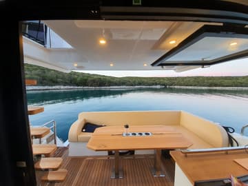 Motorboat Blue Lagoon II available for yacht charter in Croatia | Yacht4Less