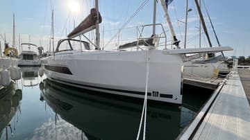 Best Price for a Sailboat Evren rental in France | Yacht4Less