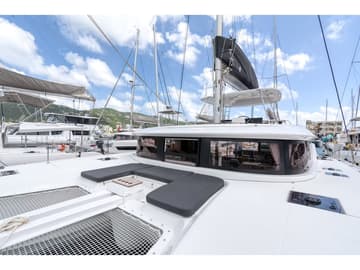 Best Price for a Catamaran Knot Telling rental in BVI | Yacht4Less